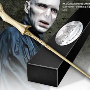 Replica the noble collection harry potter lord voldemort varita con caja y placa de identificacion