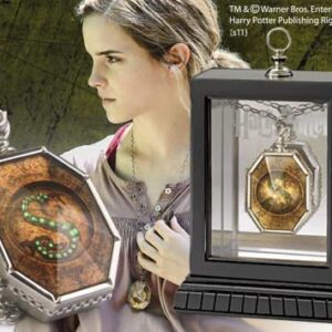 Replica the noble collection harry potter guardapelo horrocrux de salazar slytherin en expositor